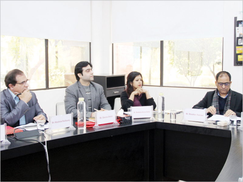 academic-advisory-board-meeting