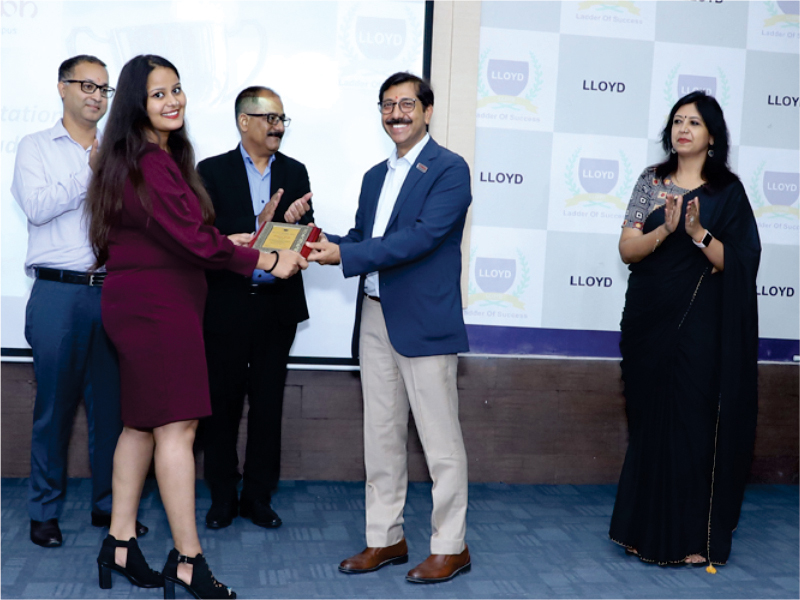 management-induction-aarambh-stepping-into-campus