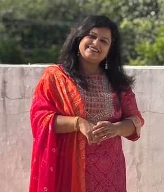 Dr.Vartika Saxena